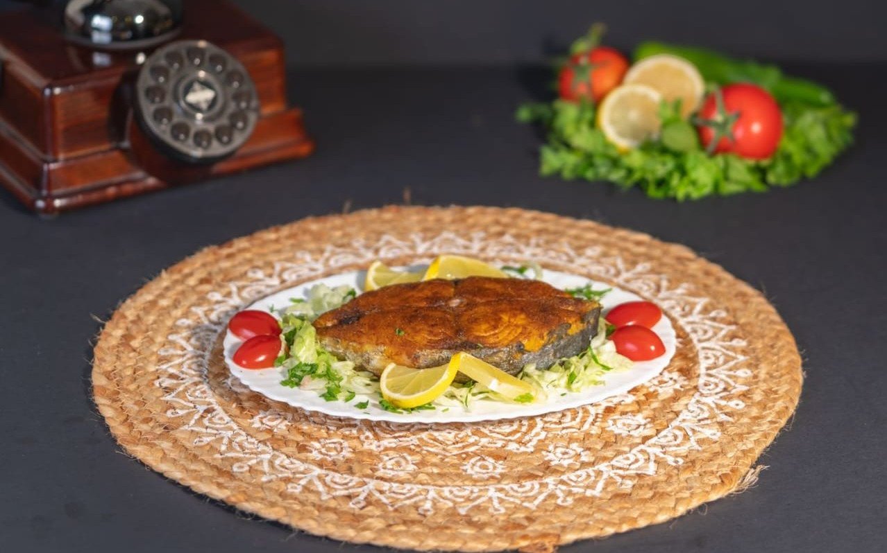 Fried King Fish with (red rice/white rice)